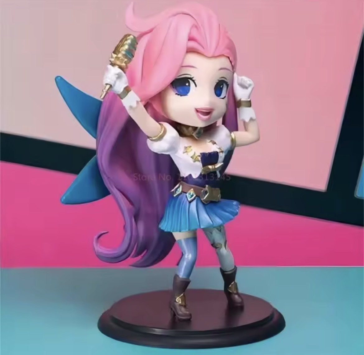 League of Legends figure Seraphine